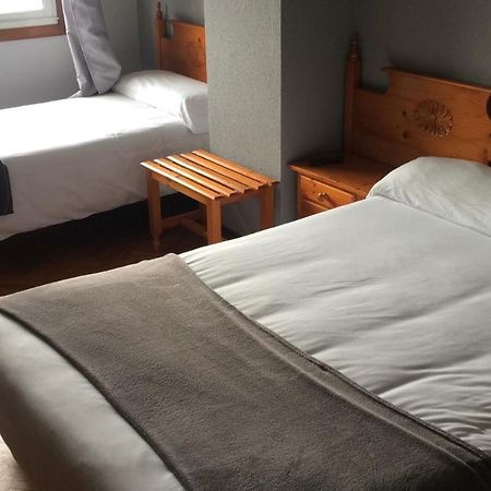 Albergue Hostal Telmo Tui Eksteriør billede