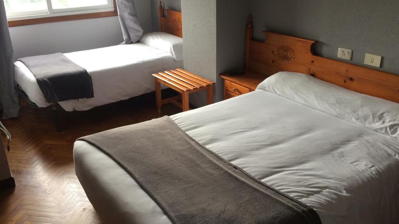 Albergue Hostal Telmo Tui Eksteriør billede